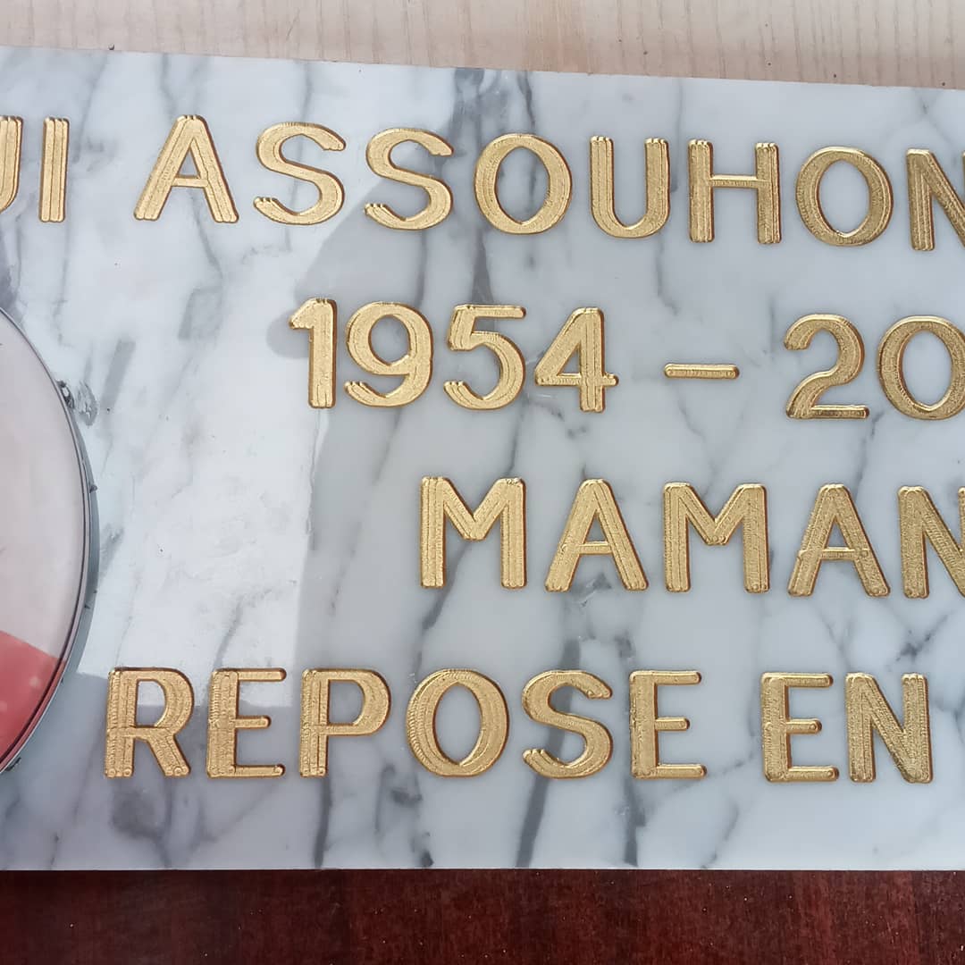 GRAVURE ET IMPRESSION SUR MARBRE-GRANITE-PLEXIGLAS