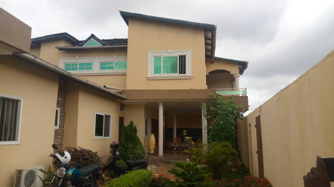 Villa à vendre à Bidossessi calavi Bénin Villa à vendre à Bidossessi calavi Bénin