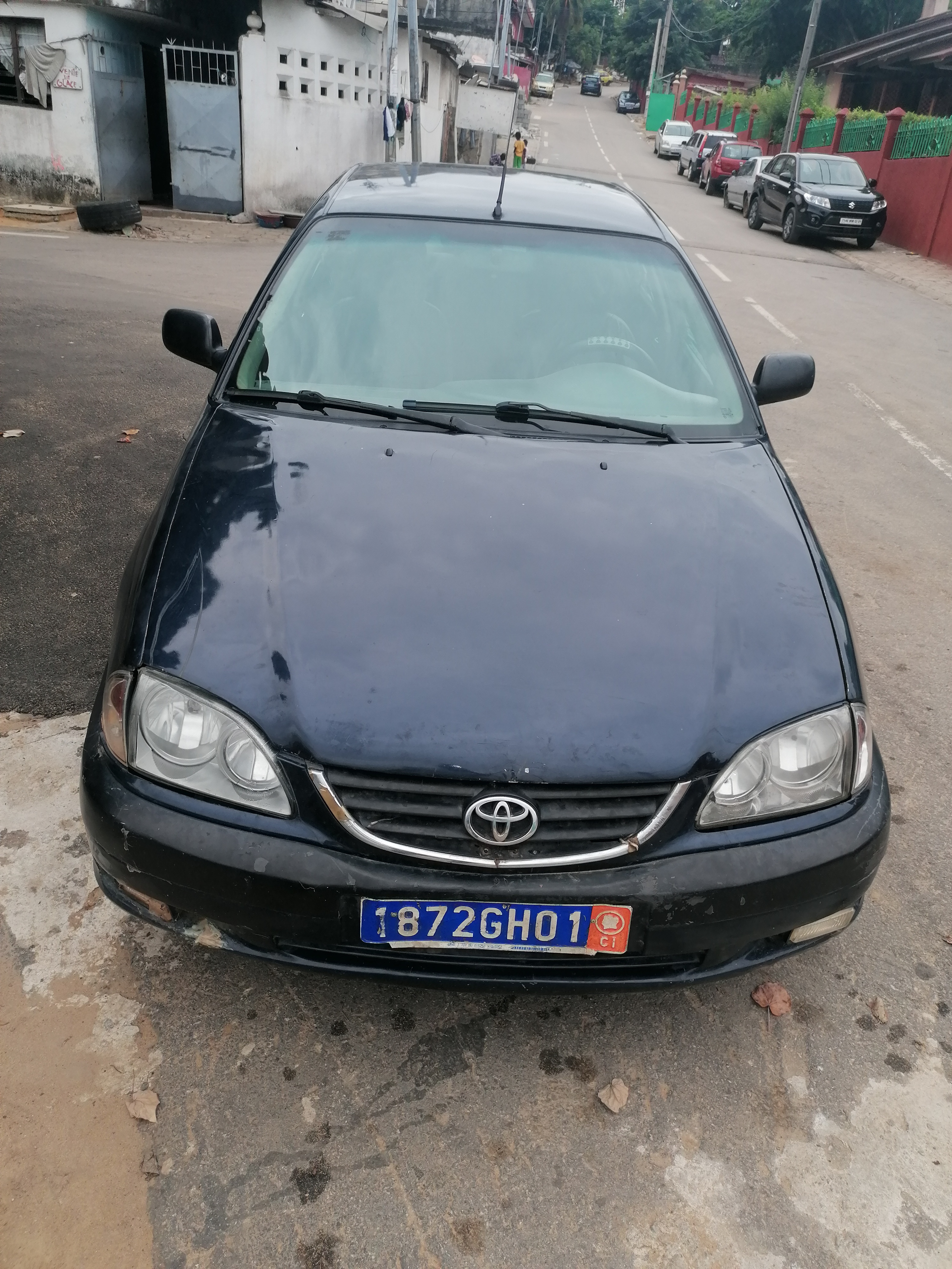 TOYOTA AVENSIS ANNÉE 2003 ESSENCE BOÎTE MANUELLE