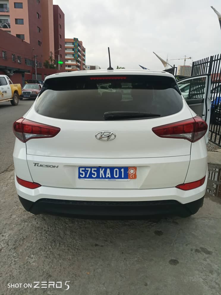 4X4 A LOUER AVEC OU SANS CHAUFFEUR