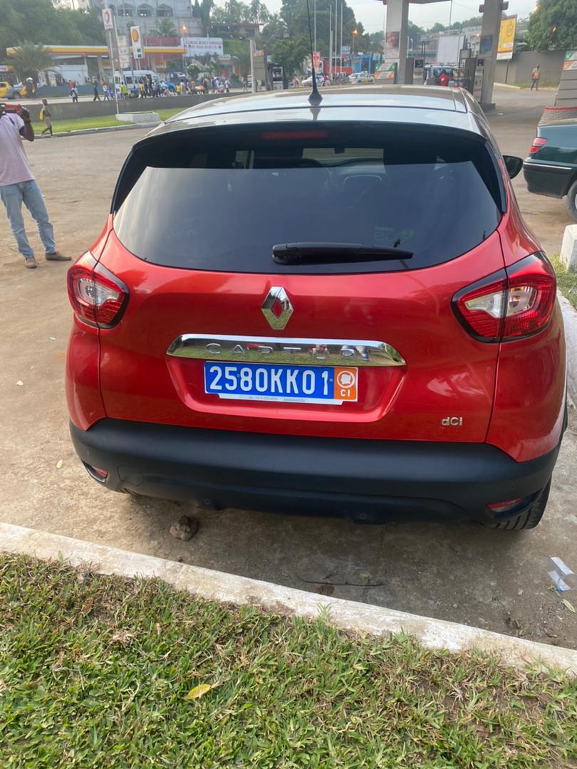 RENAULT CAPTUR A LOUER