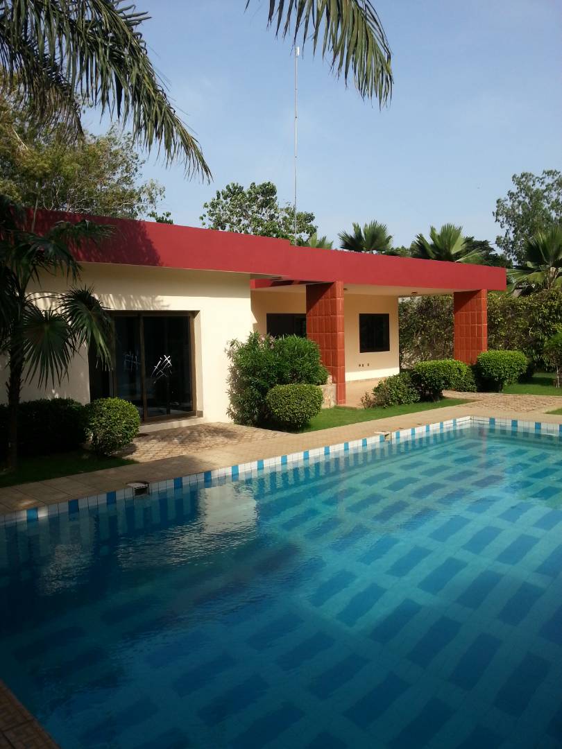 Location d’une maison à piscine et jardin Location d’une maison à piscine et jardin
