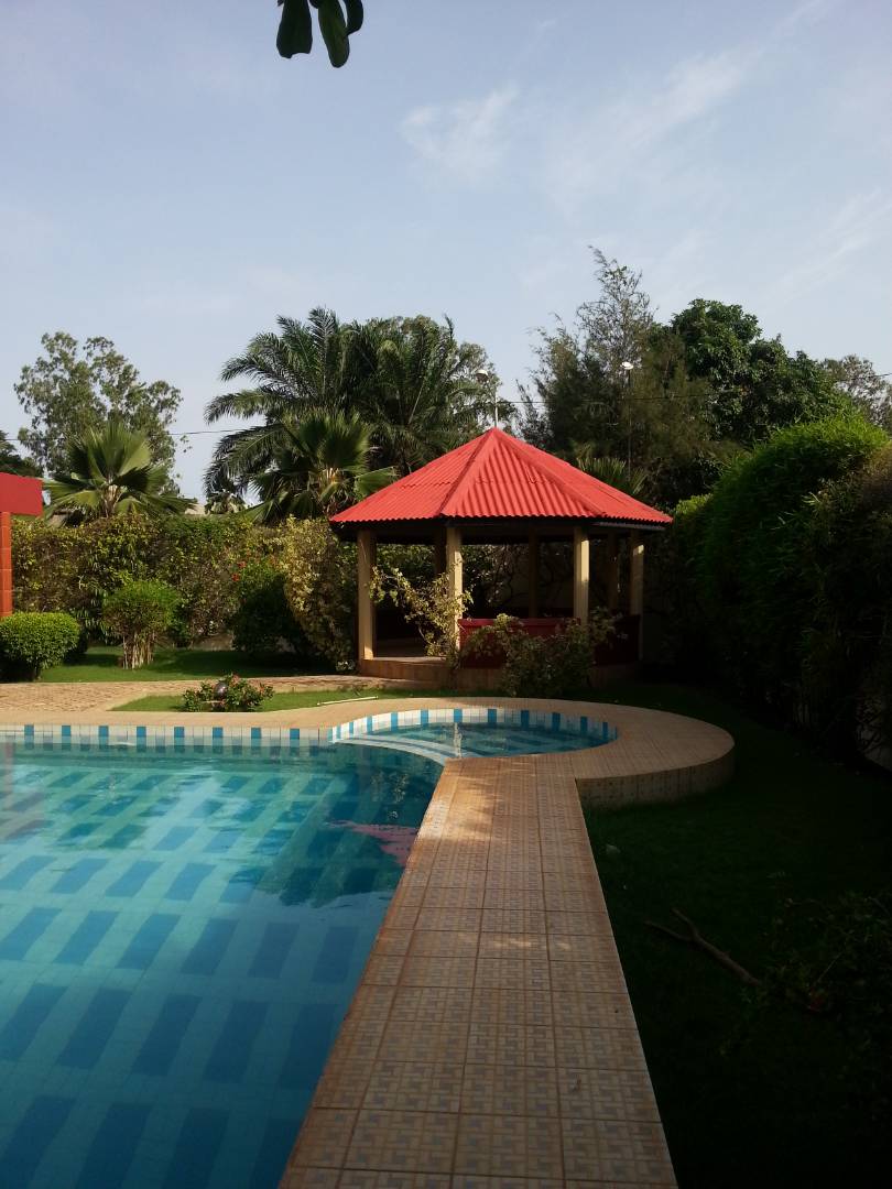 Location d’une maison à piscine et jardin Location d’une maison à piscine et jardin