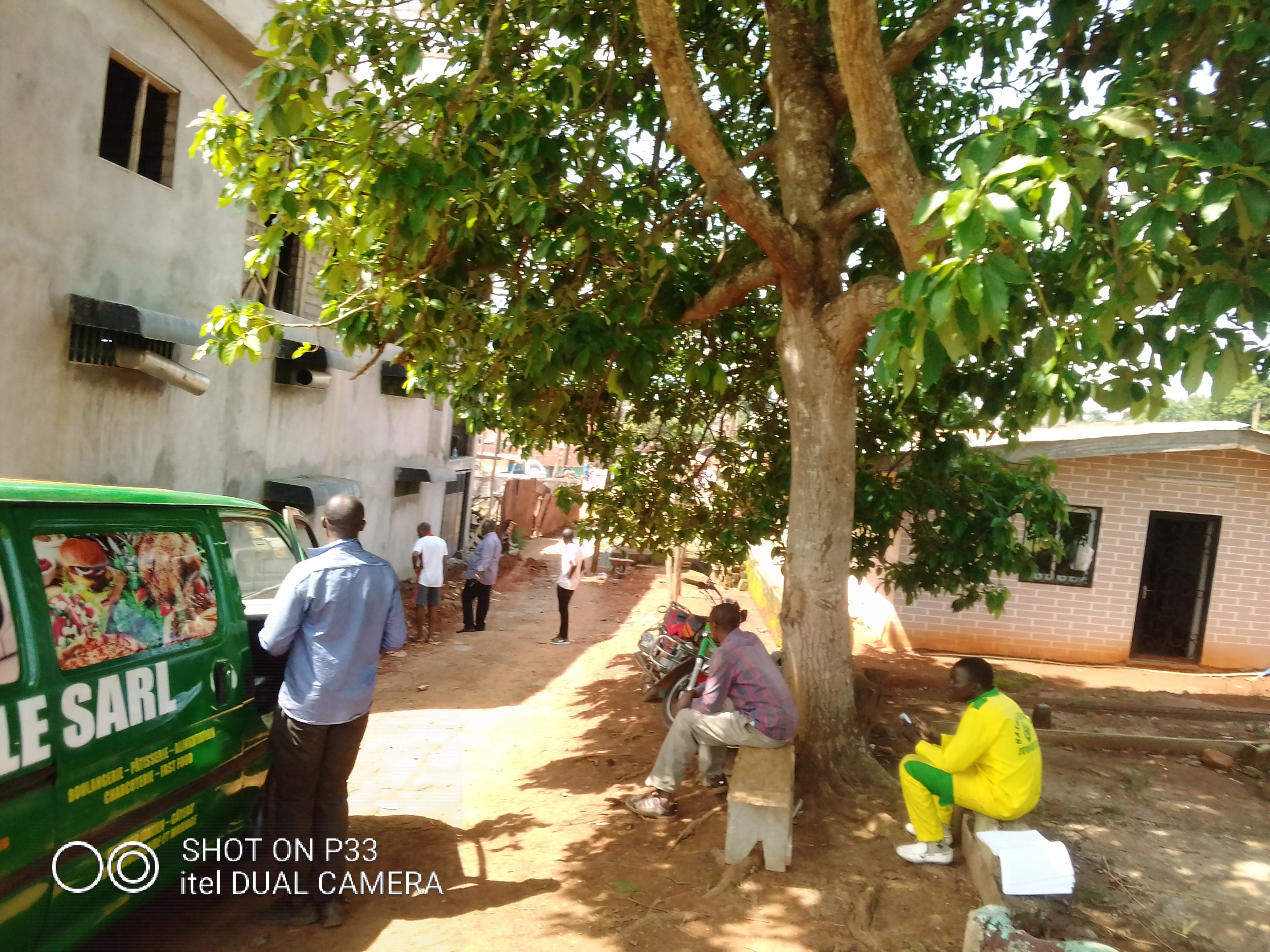 Terrain titré et loti à Mvan