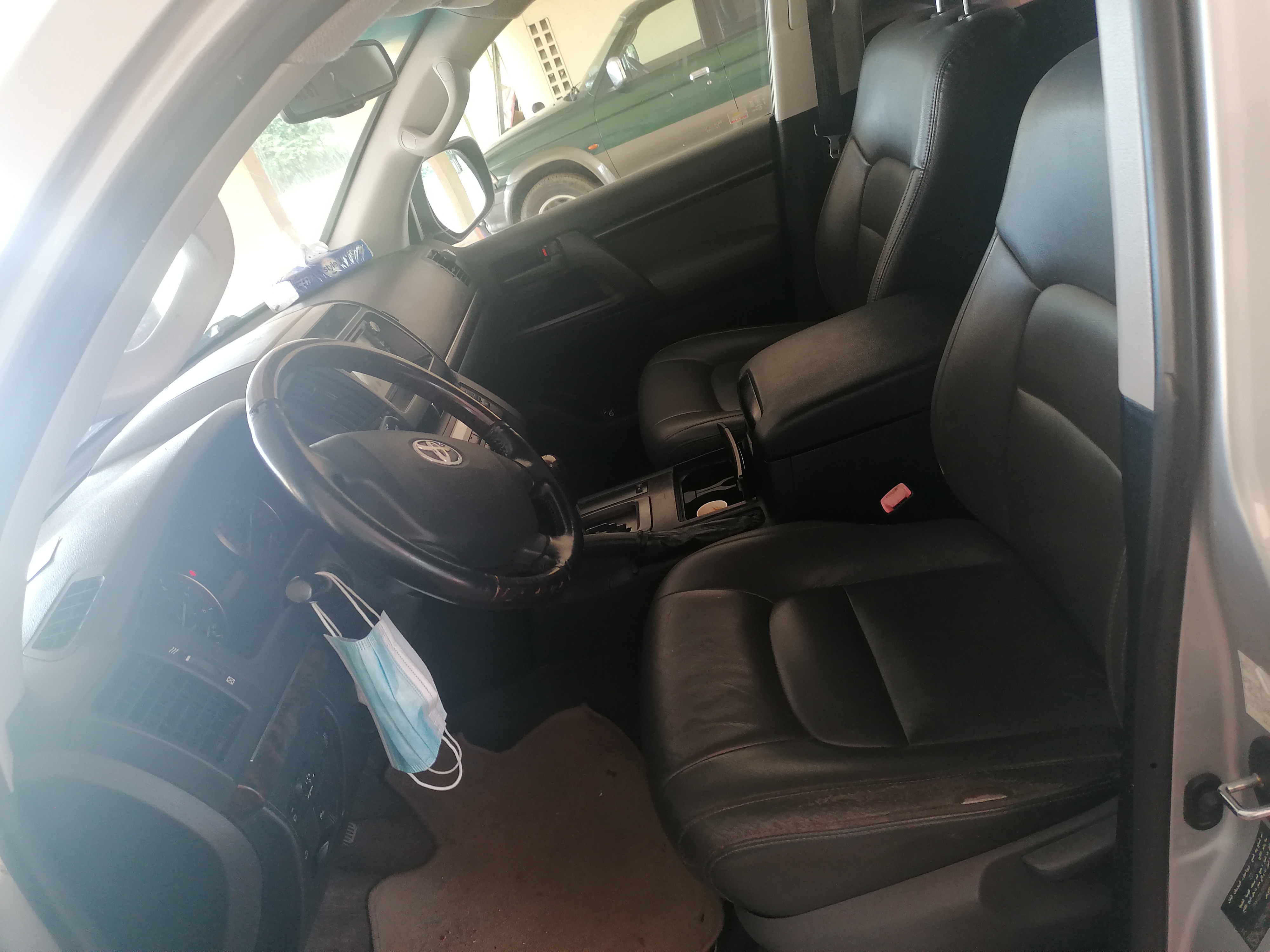 TOYOTA LAND CRUISER ANNÉE 2013 DIESEL BOÎTE AUTOMATIQUE