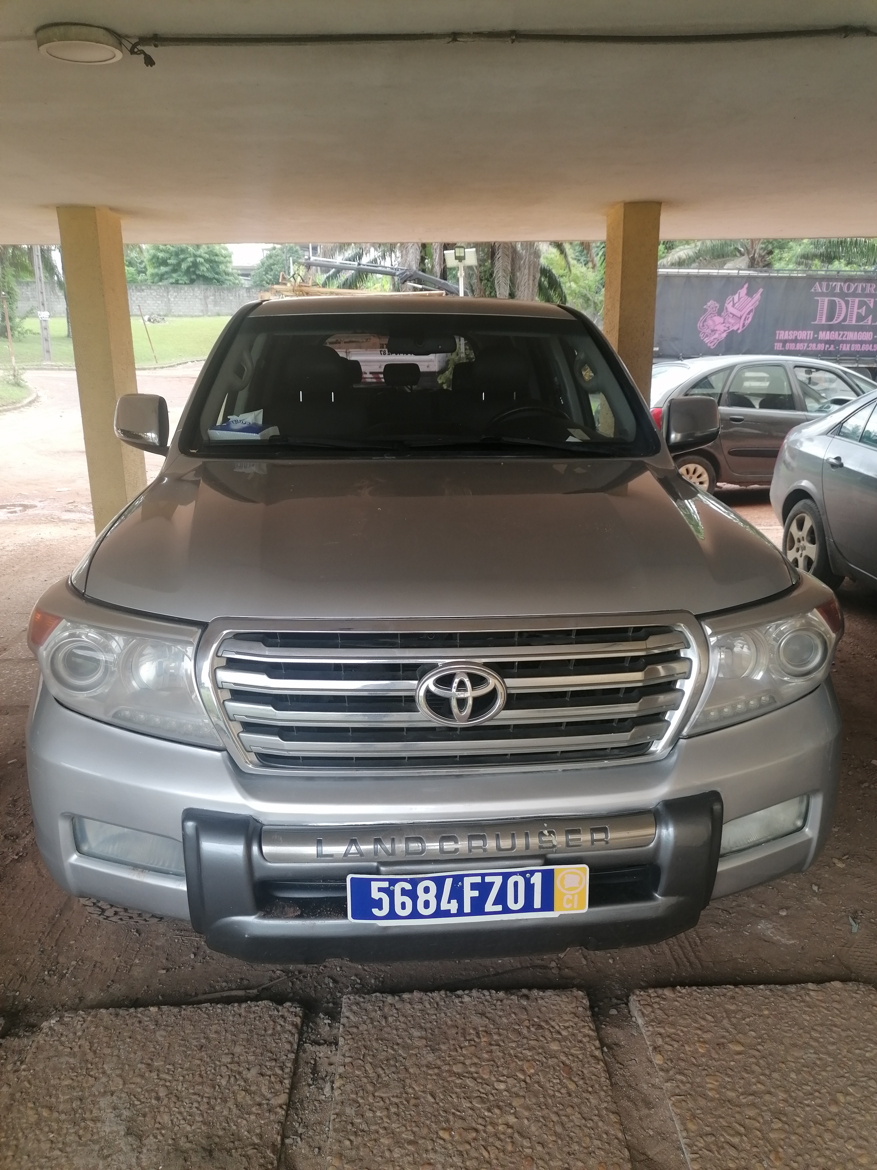TOYOTA LAND CRUISER ANNÉE 2013 DIESEL BOÎTE AUTOMATIQUE