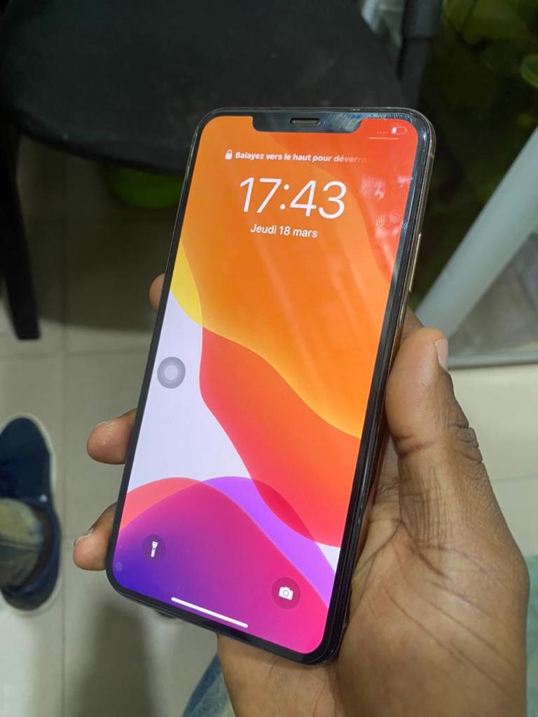 iPhone pro Max 256gb