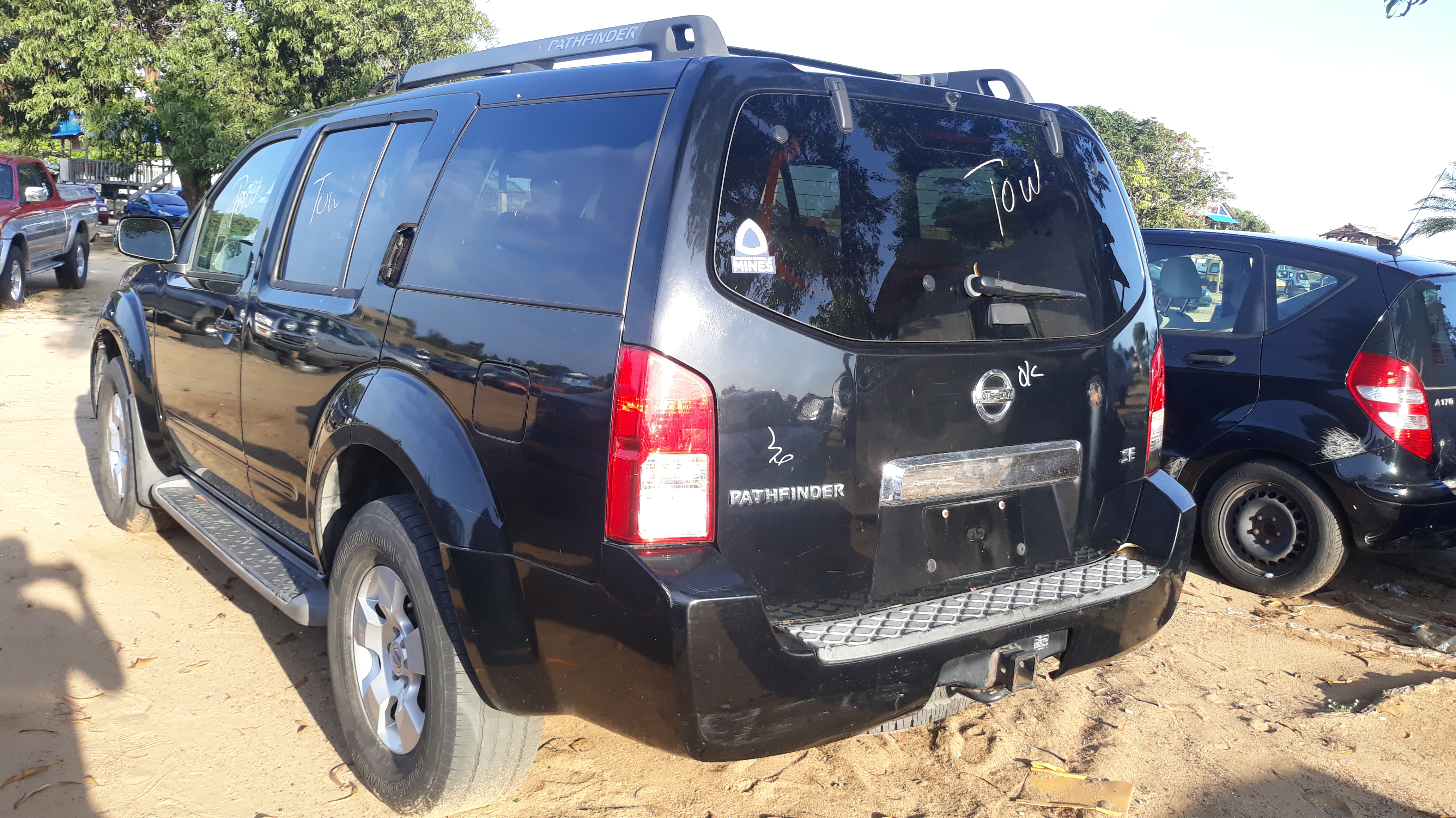 Nissan pathfinder 2005