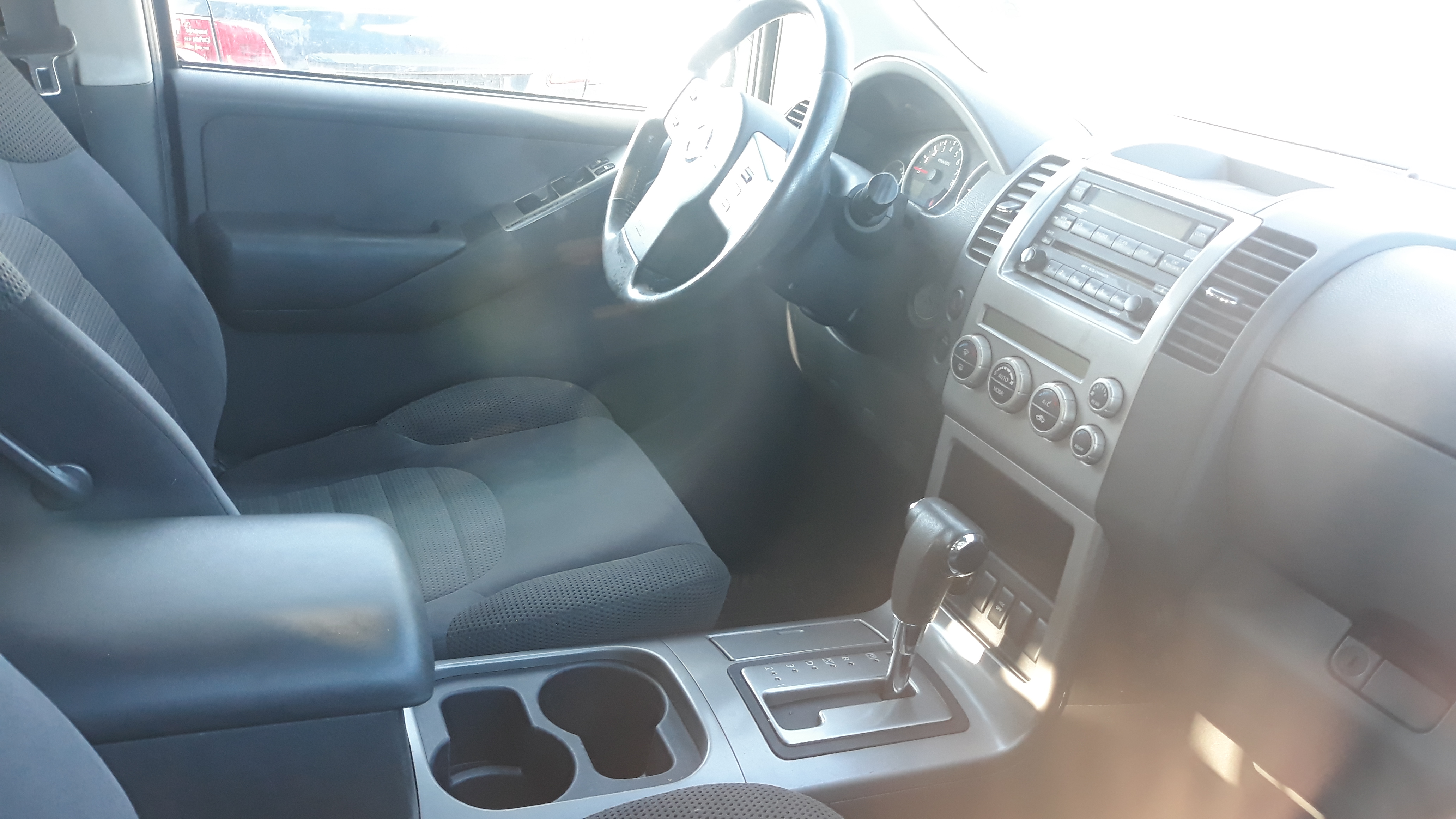 Nissan pathfinder 2005