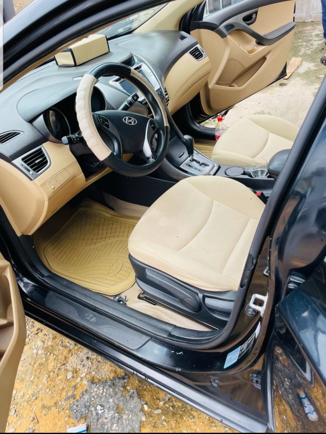 Hyundai elantra 2014