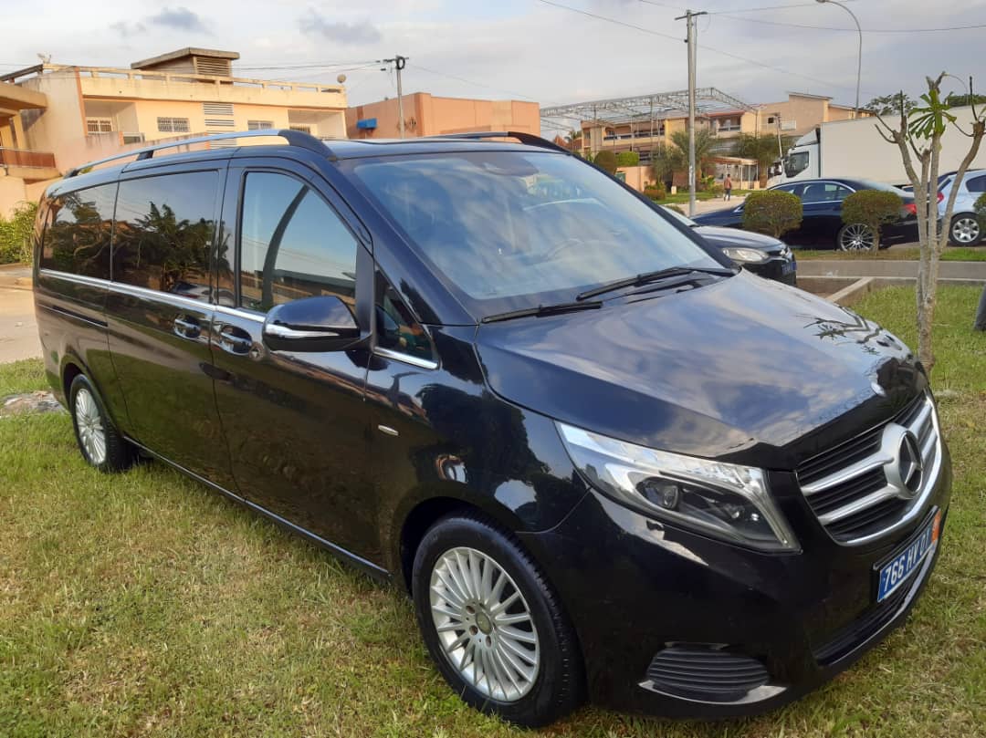 Mercedes Viano en location Mercedes Viano en location