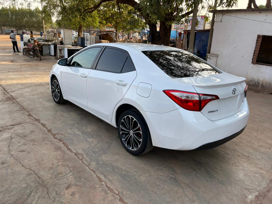 Toyota corolla s2014