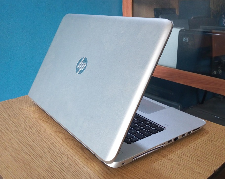 Ordinateur portable HP ENVY TS 17 Core i7
