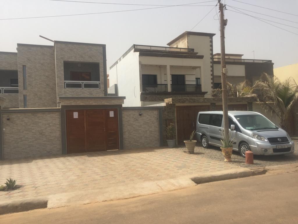 TRES BELLE VILLA VUE SUR MER.