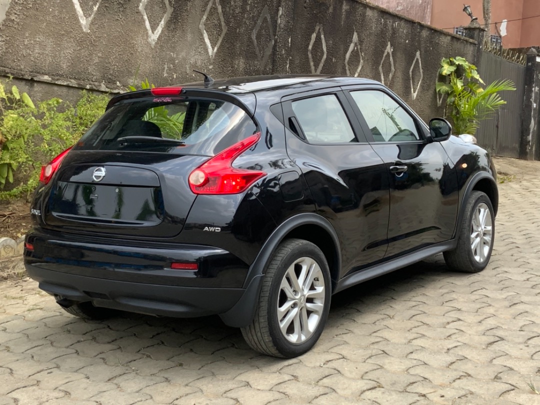 Toyota nissan Juke 2010