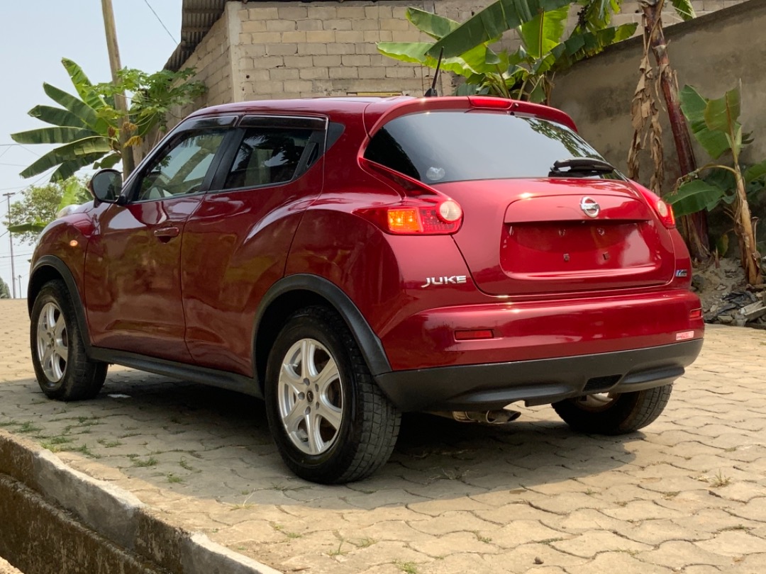 Toyota nissan Juke 2011