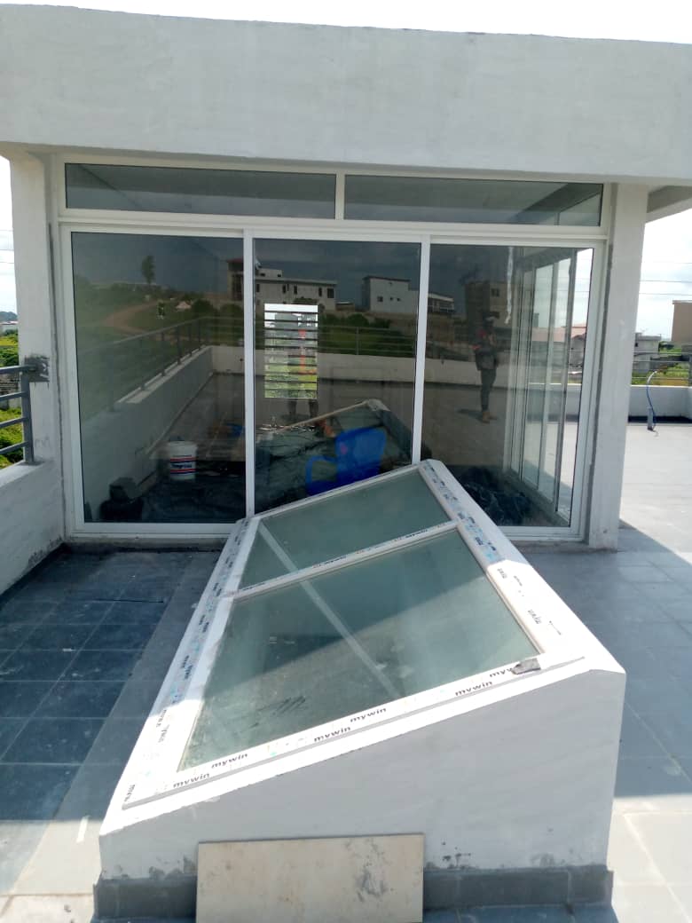 BAIE VITREE - GARDE-CORPS - FENETRE - PORTES EN ALUMINIUM ET EN PVC