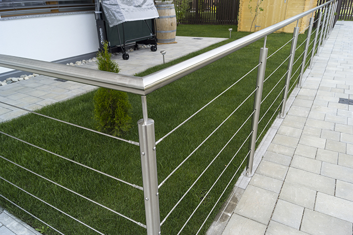 BAIE VITREE - GARDE-CORPS - FENETRE - PORTES EN ALUMINIUM ET EN PVC