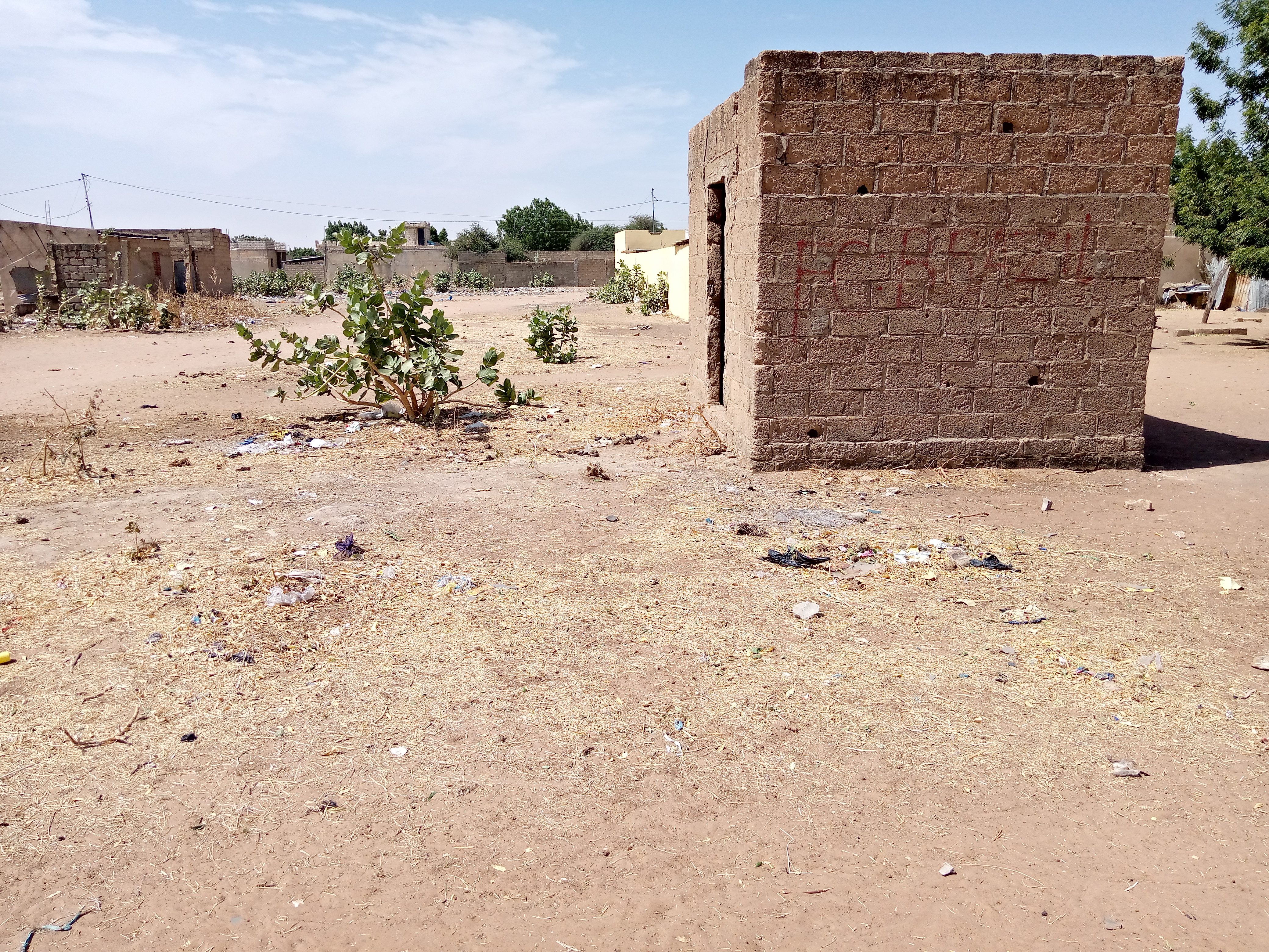 TERRAIN EN VENTE À TOUBA LA SAINTE.
