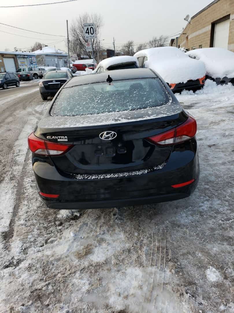 vente Hyundai ELANTRA déjà de dedouaner