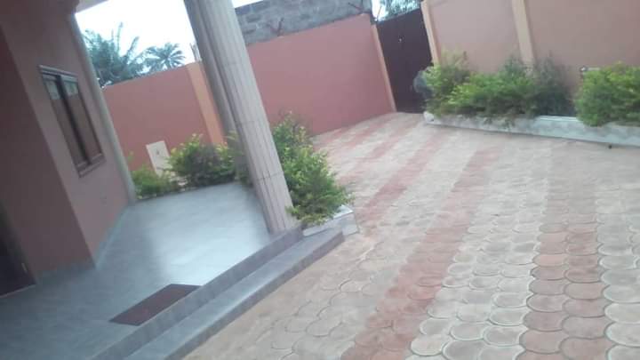 vente villa R+1 luxueuse à Djèvali Misérété Porto-Novo