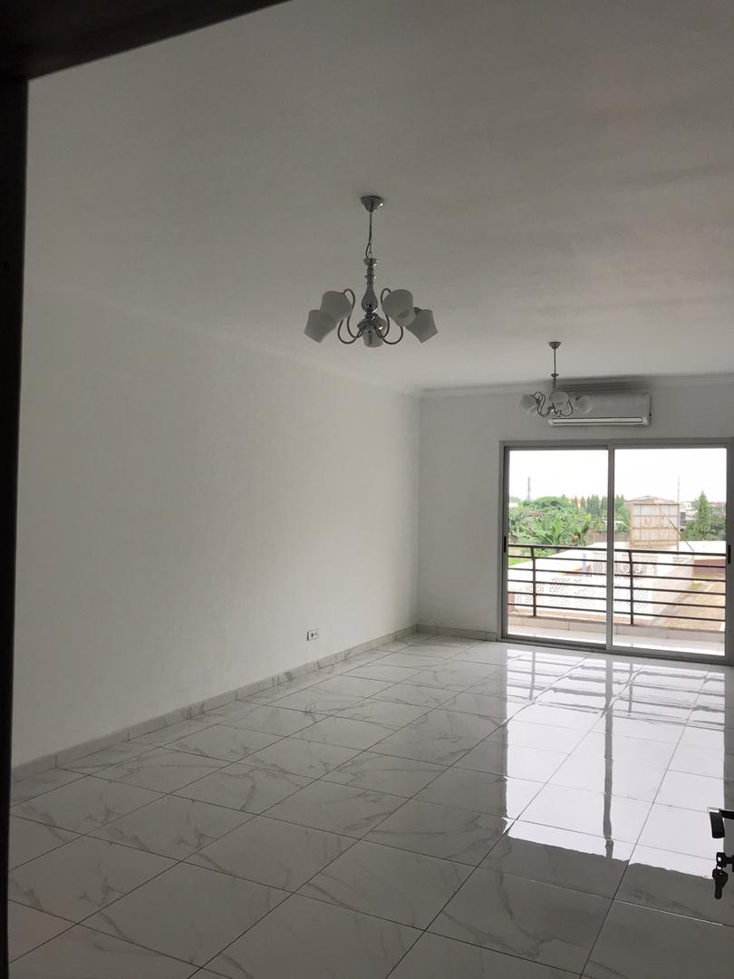 Appartement de 4 pièces en location, Abj Cocody Riviera 3