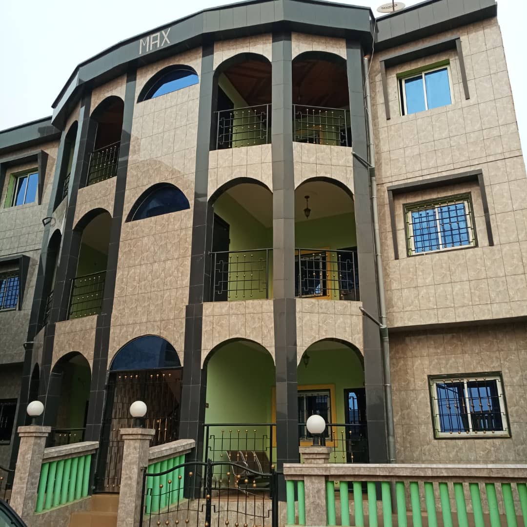 IMMEUBLE VIP CHIC LUXE NOUVELLEMENT CONSTRUIT ET JAMAIS HABITÉ À VENDRE. SITUÉ AU QUARTIER BITENG(YAOUNDE ) IMMEUBLE VIP CHIC LUXE NOUVELLEMENT CONSTRUIT ET JAMAIS HABITÉ À VENDRE. SITUÉ AU QUARTIER BITENG(YAOUNDE )