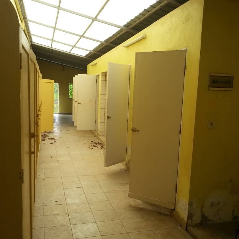 ENTREPÔT EN VENTE À YASSA-DOUALA