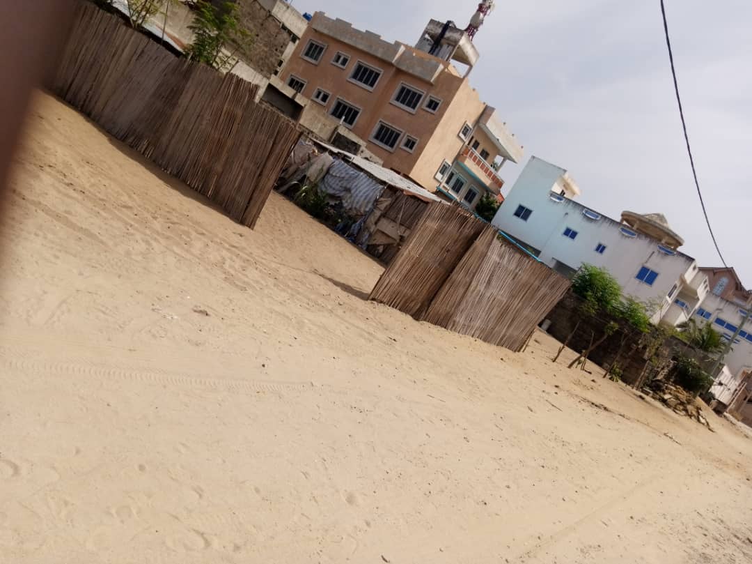 PARCELLE À VENDRE À FIDJROSSÊ PLAGE PROCHE DES PAVÉS ET DE LA ROUTE DES PÊCHES