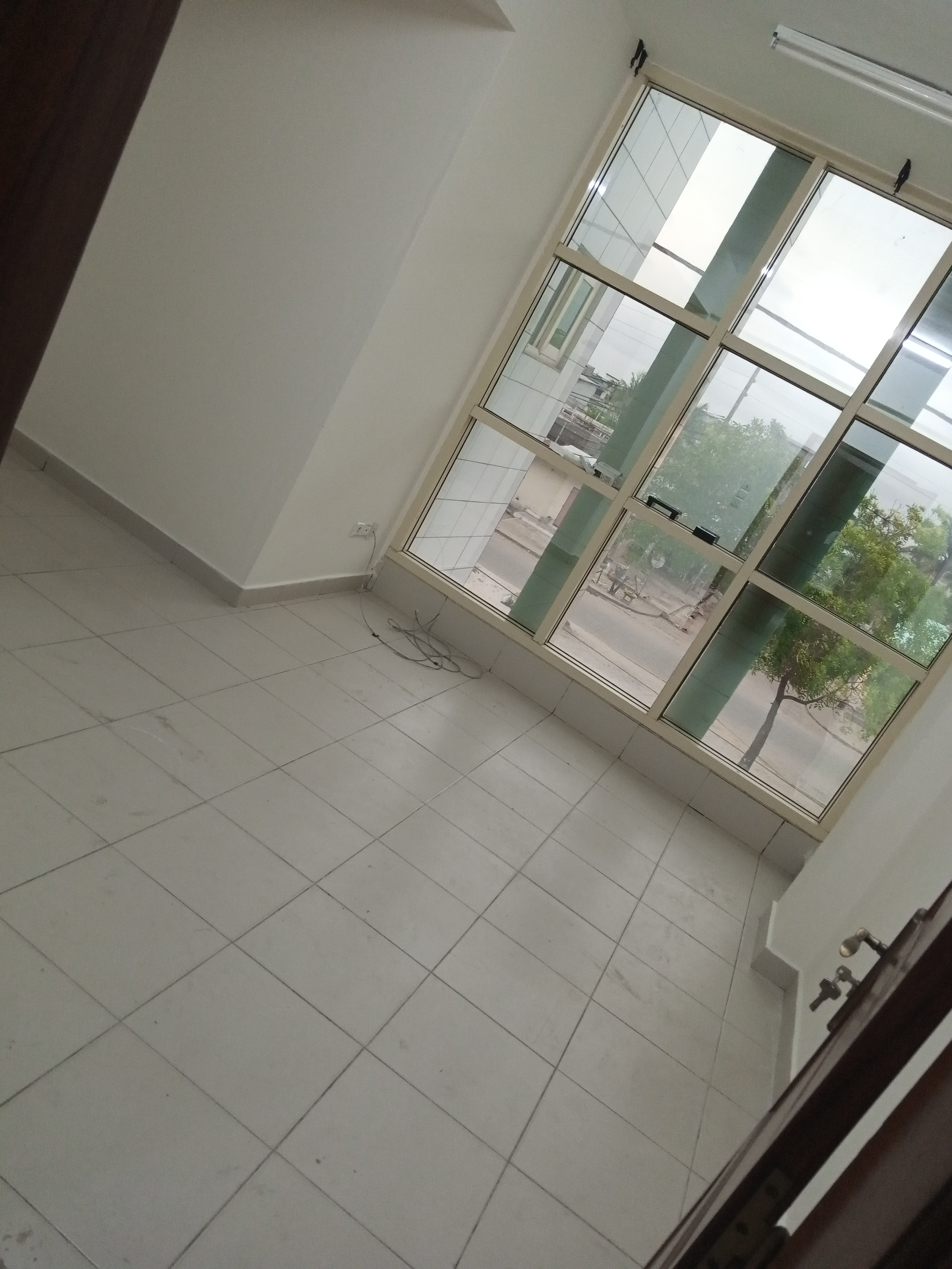 Location Bureau de 6pieces a Cotonou ST RITA Location Bureau de 6pieces a Cotonou ST RITA