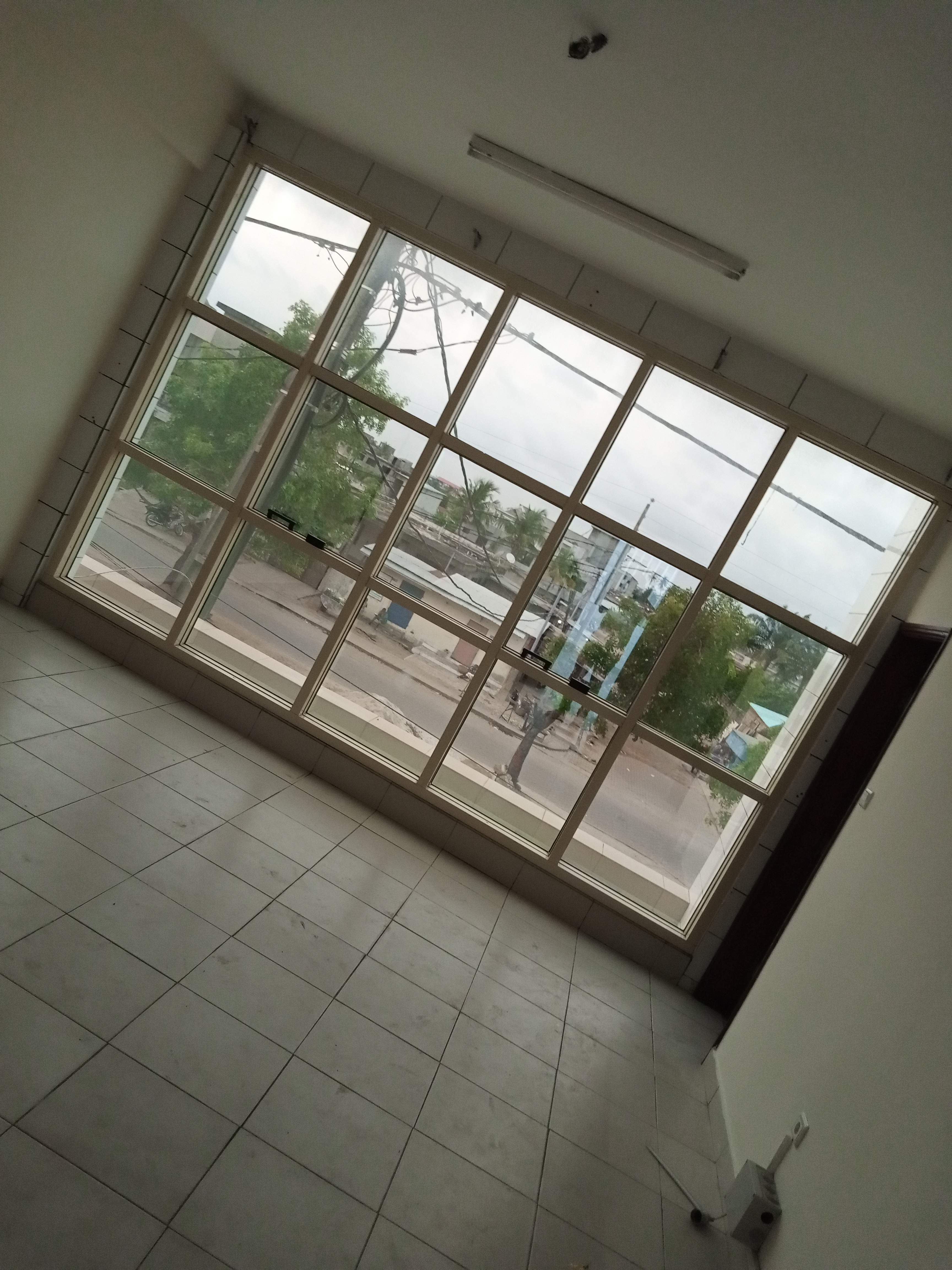 Location Bureau de 6pieces a Cotonou ST RITA Location Bureau de 6pieces a Cotonou ST RITA