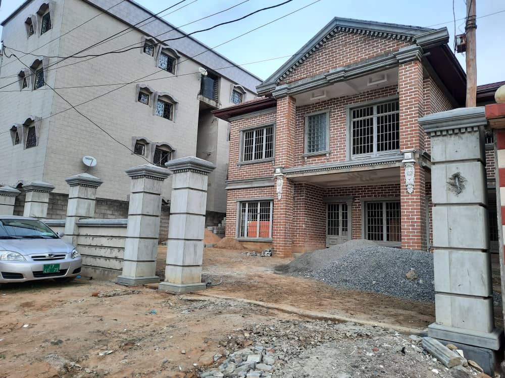 DUPLEX HAUT STANDING NOUVELLEMENT CONSTRUIT EN VENTE À MAKEPE DUPLEX HAUT STANDING NOUVELLEMENT CONSTRUIT EN VENTE À MAKEPE