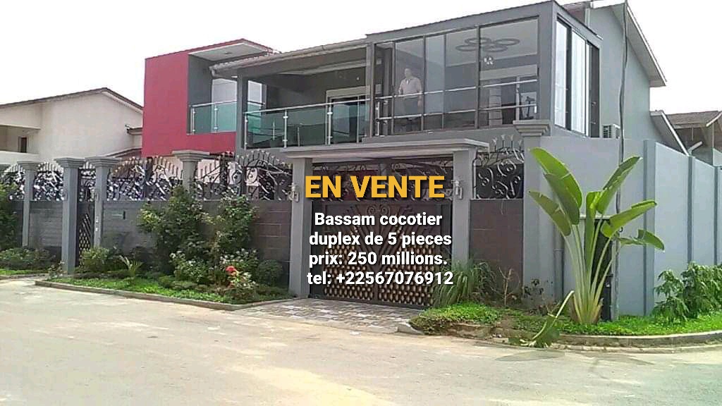 Bassam cocotier duplex de 6 pièces entièrement équipé