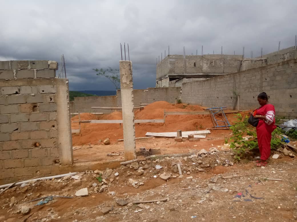 vente terrain angre nouveau CHU djorobite 1