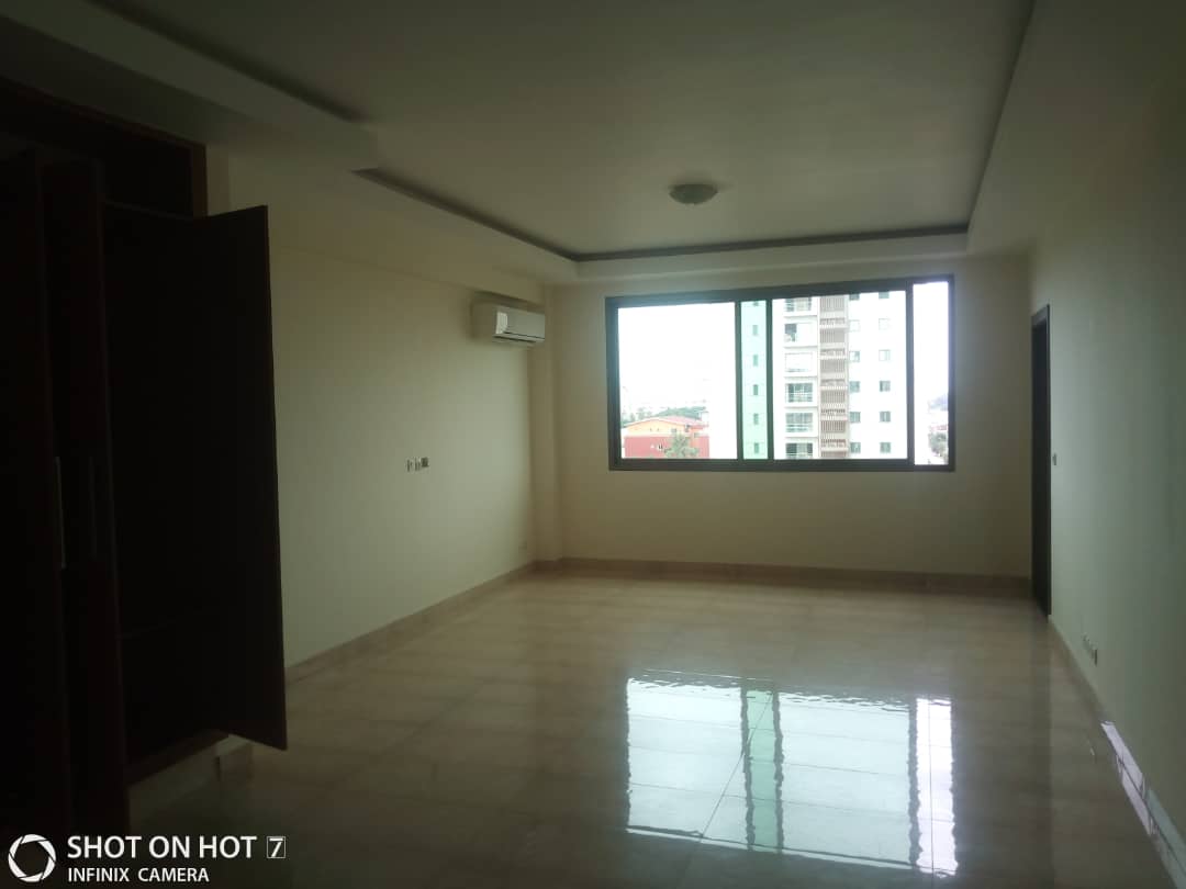 Grand,bel appartement 4 chambres a louer a Bietry