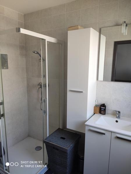 Très beau F2 récent de 45.65m².