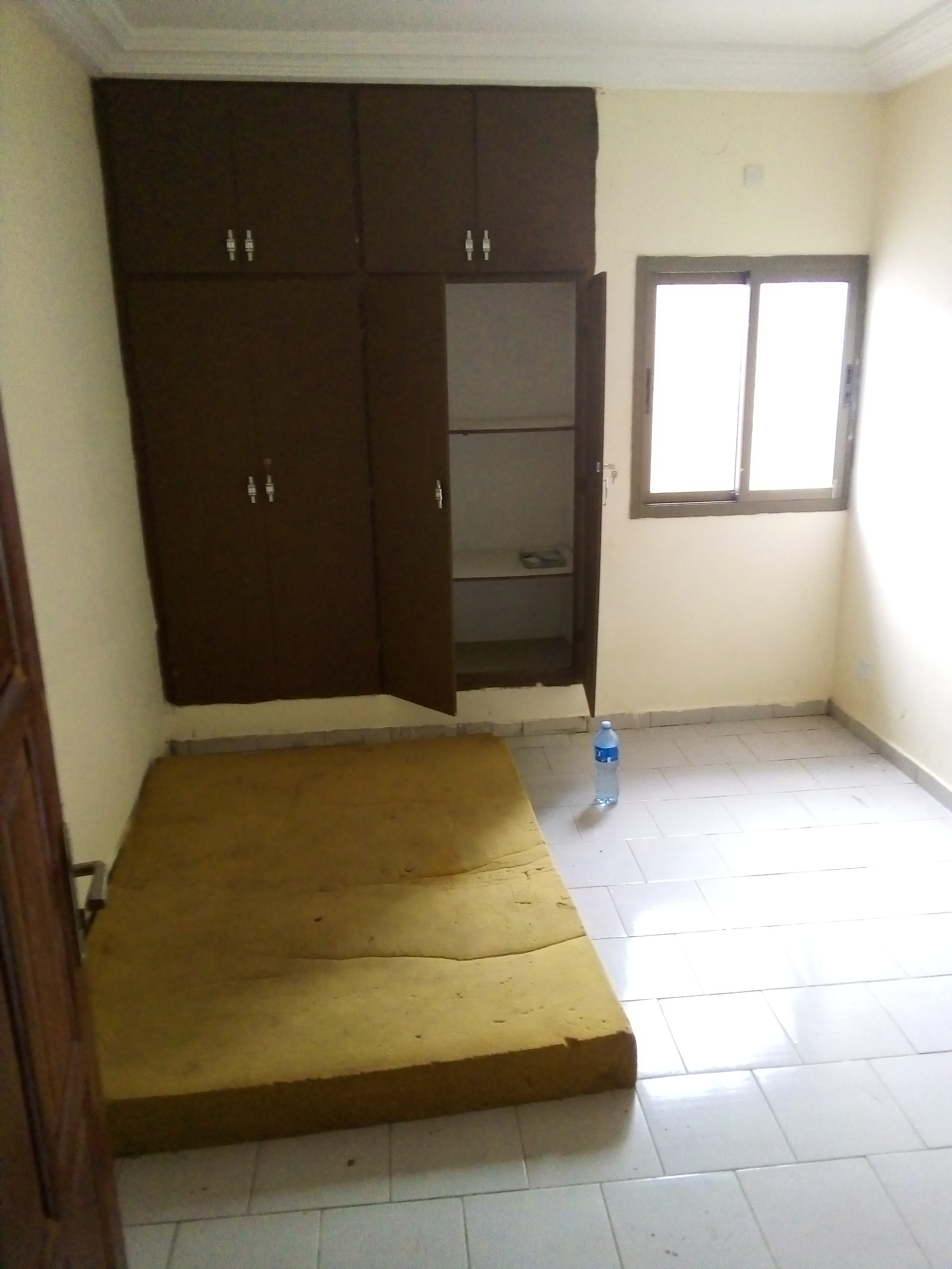 A'LOUER 3pieces à Cocody Riviera plamerais st viateur bessikoi neufs