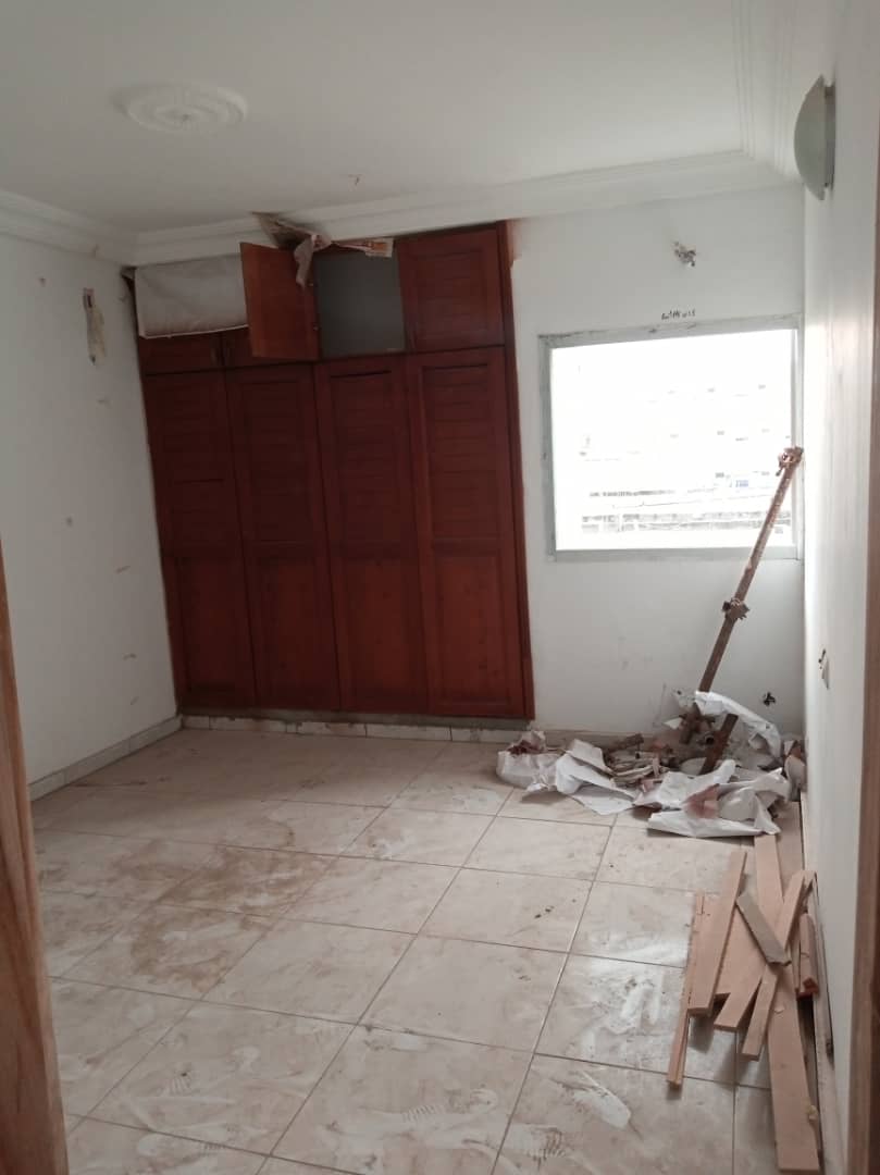 3pieces neufs Location vente angre château