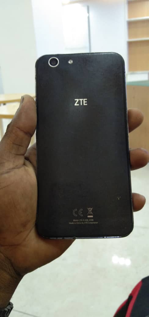 ZTE blade A506