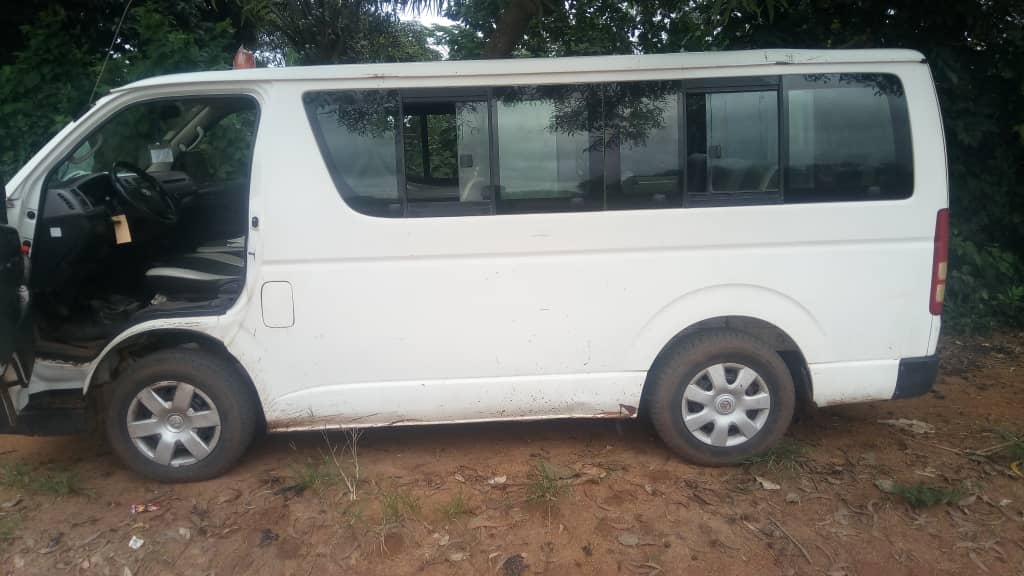 Location de voitures et de minibus au Bénin.