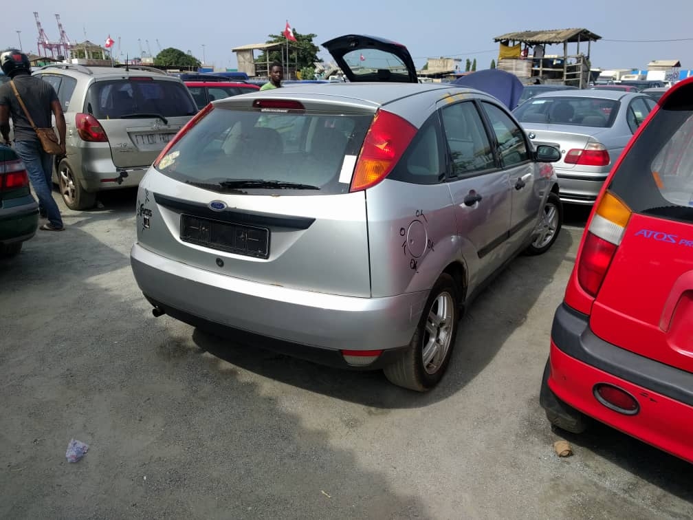 FORD FOCUS ANNÉE 2005