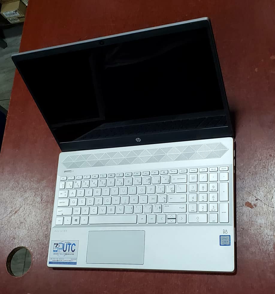 HP 15 TACTILE CORE I5 8TH GEN