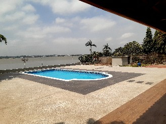 LOCATION D UN APPARTEMENT AVEC PISCINE ET PARKING INTÉRIEUR MARCORY RESIDENTIEL