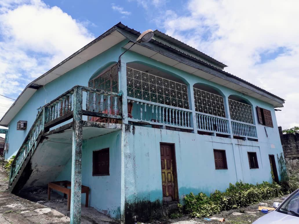 Villa à vendre à l'ancienne sobraga