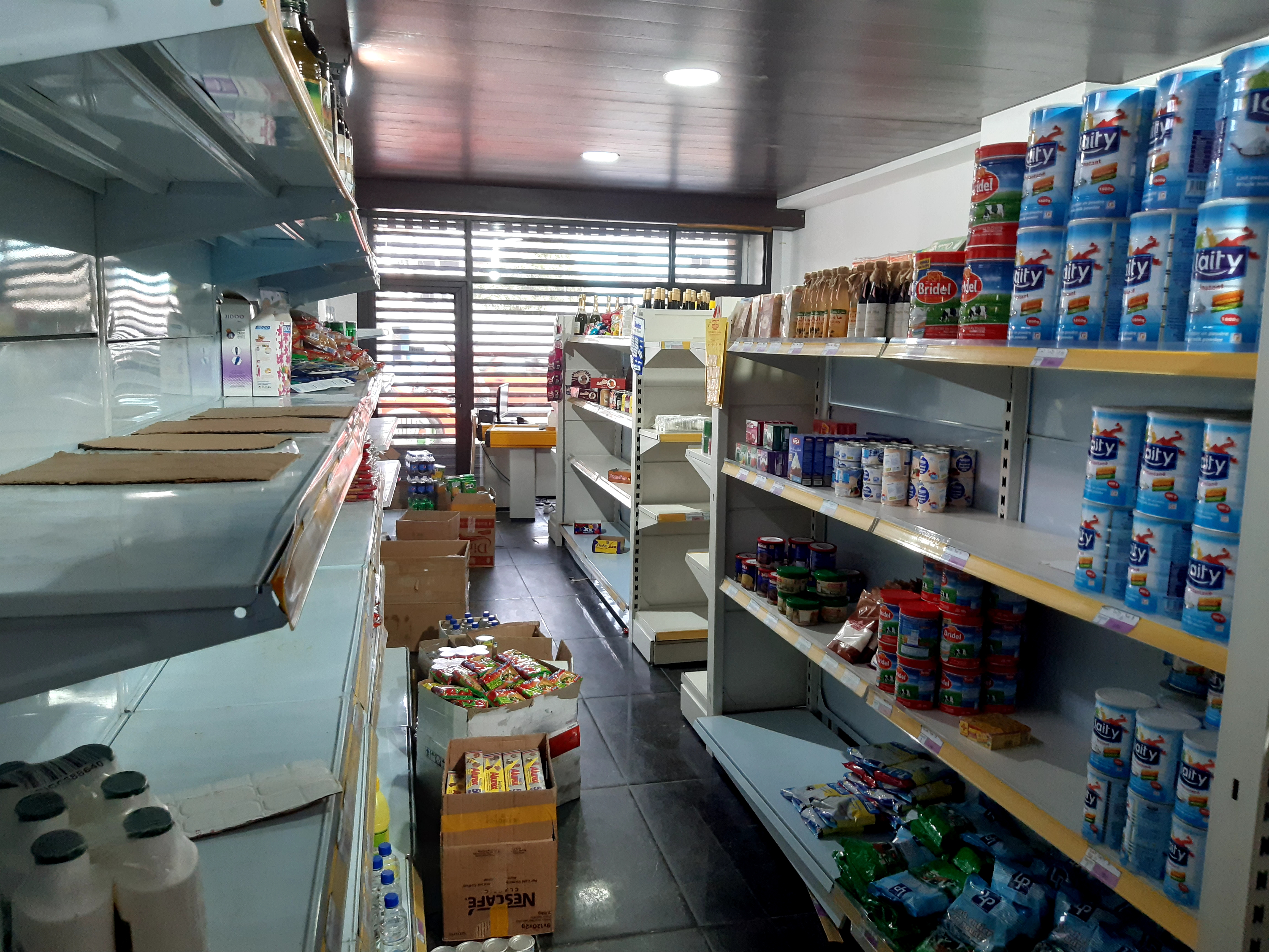 OPPORTUNITÉ DE LOCATION D UN MAGASIN MARCORY RÉSIDENTIEL