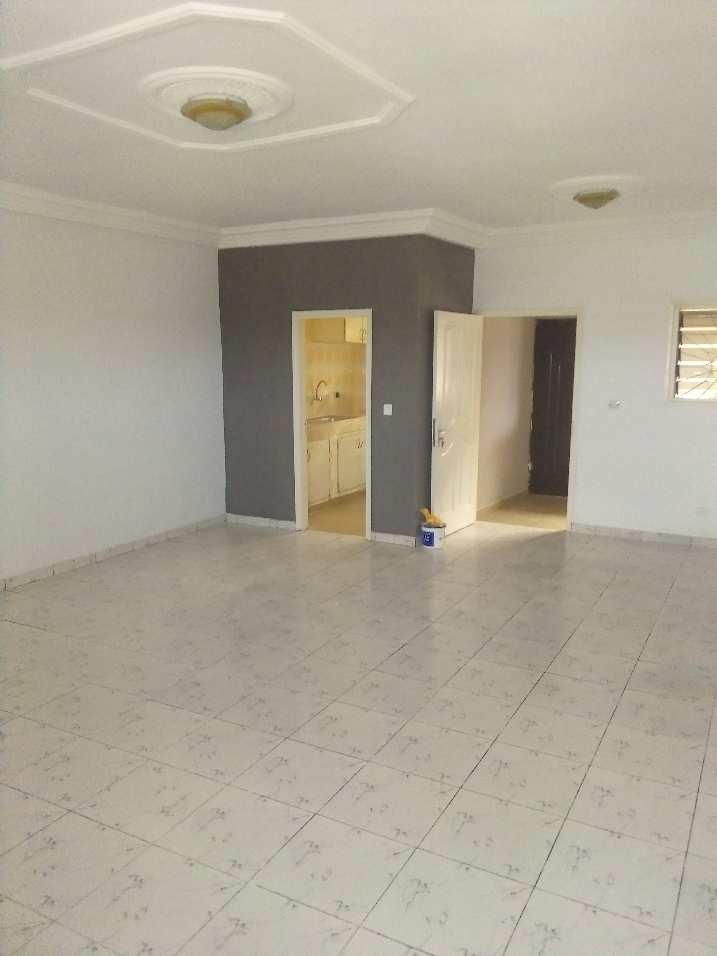 3pieces A'louer Cocody Riviera plamerais st viateur 3pieces A'louer Cocody Riviera plamerais st viateur