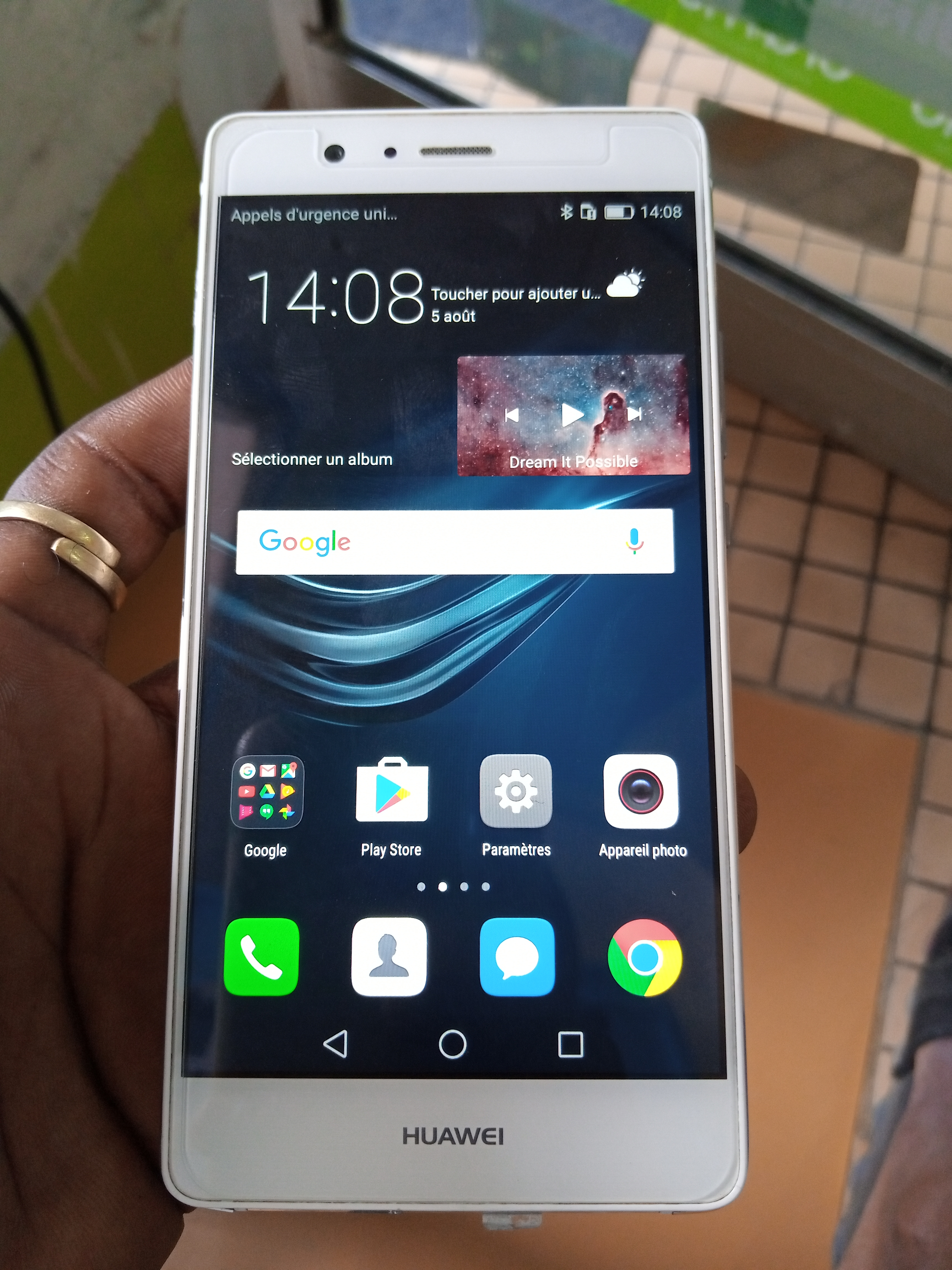 Téléphone portable Huawei p9