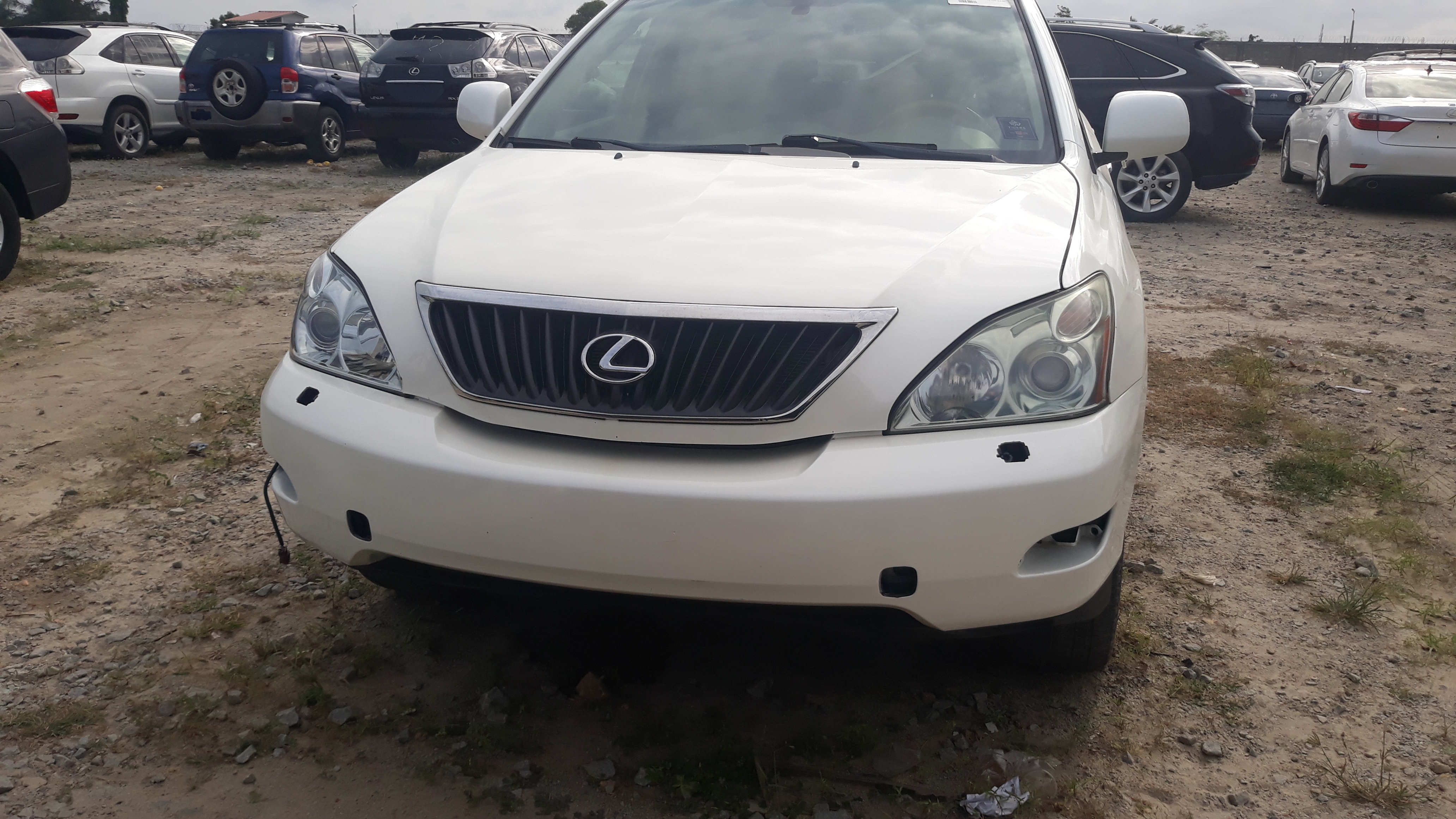 la ste TRANS-LAND VENTE de véhicules d'occasions au Bénin  lexus rx350