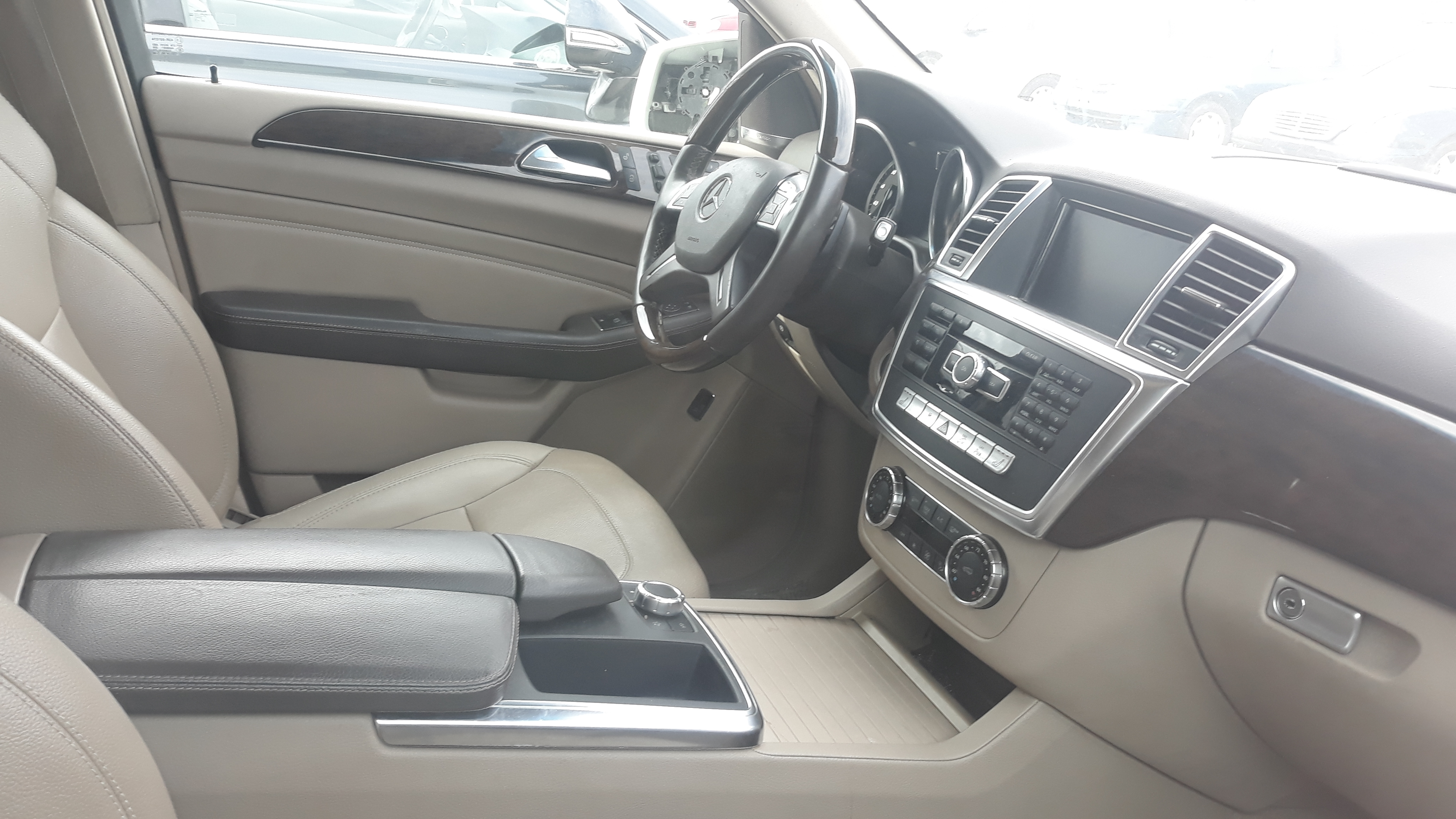 la ste TRANS-LAND VENTE de véhicules d'occasions au Bénin ml350