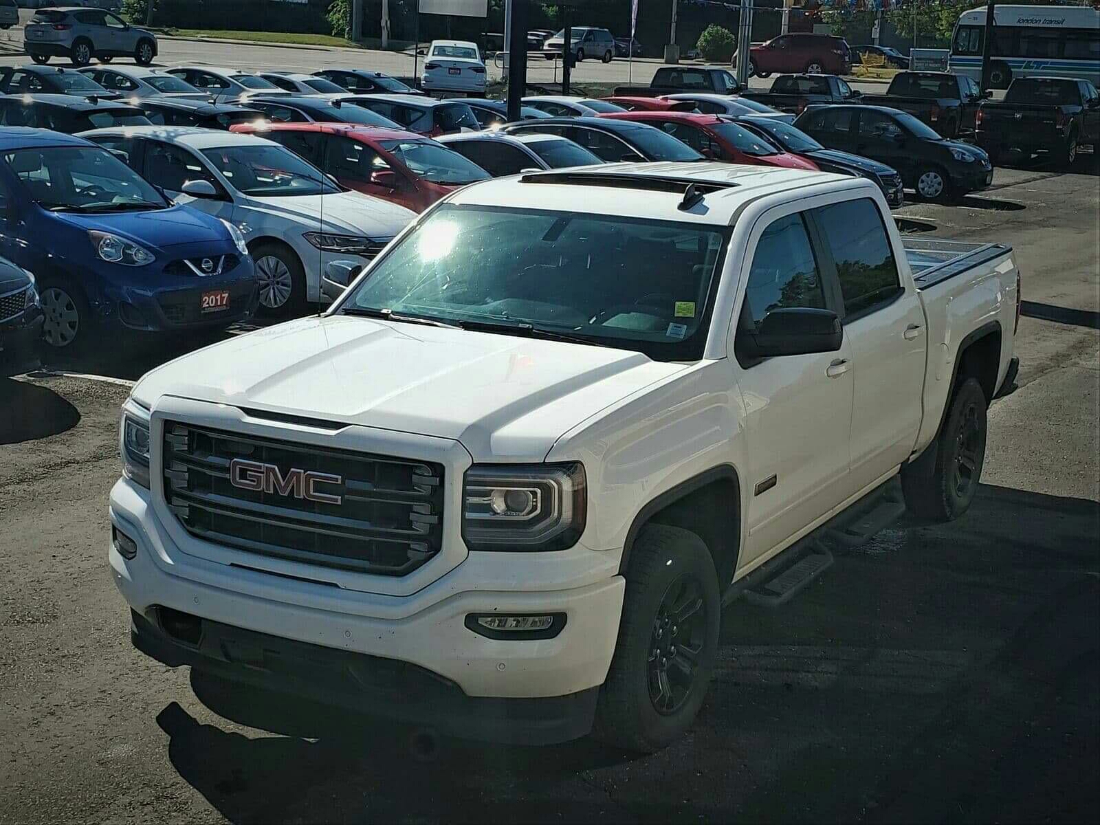 🔥🔥🔥*EID SPECIAL*🔥🔥🔥2016 GMC SIERRA TOIT OUVRANTCUIRAUTOMATIQUE V8 5.4 L*11.9 millions fcfa jusqu’au port* 🔥🔥🔥*EID SPECIAL*🔥🔥🔥2016 GMC SIERRA TOIT OUVRANTCUIRAUTOMATIQUE V8 5.4 L*11.9 millions fcfa jusqu’au port*